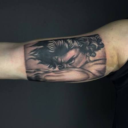 Wood Tattoo illüstratif karakter dövmesi